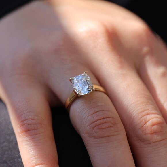 3.50 Carat Old Mine Cushion Brilliant Lab-Grown Diamond Ring Diamond Details - Picture 7 of 9